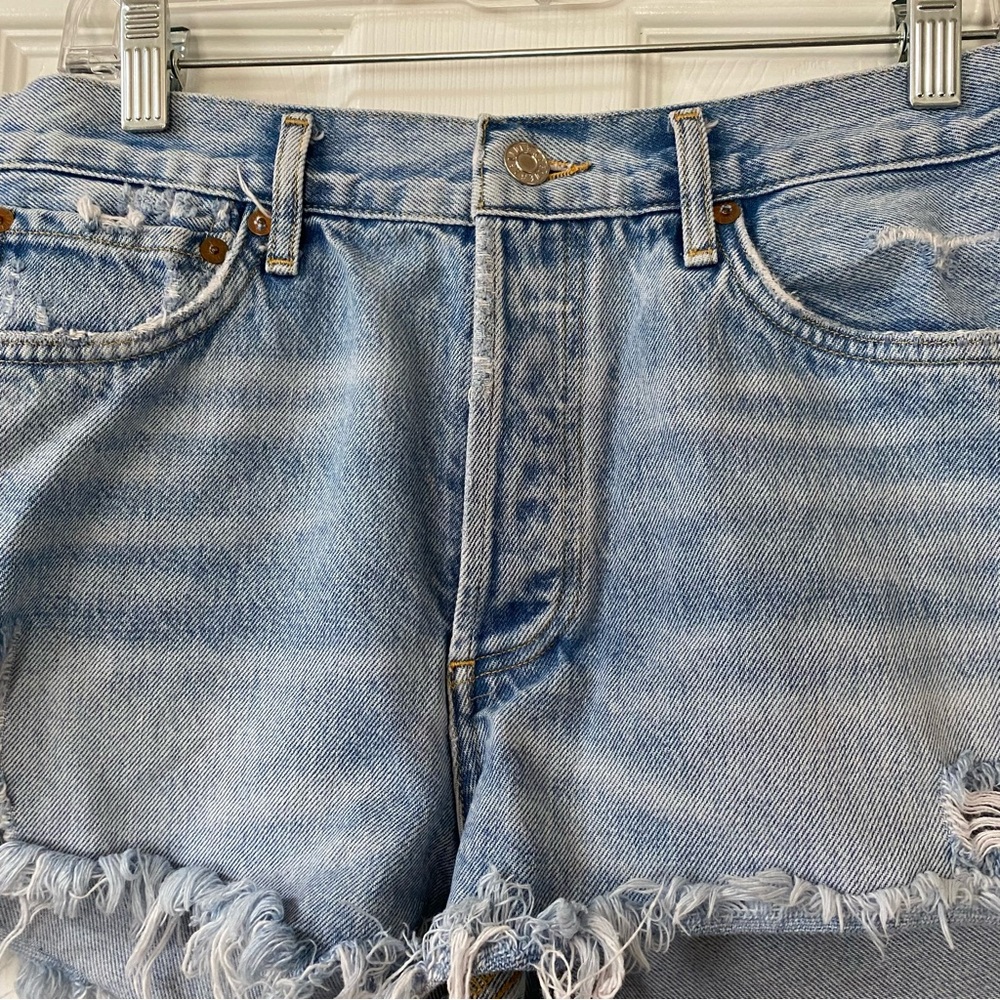 AGOLDE Parker Vintage Cut Off Denim Jean Shorts Light Wash Button Fly Size 28” - Picture 7 of 15